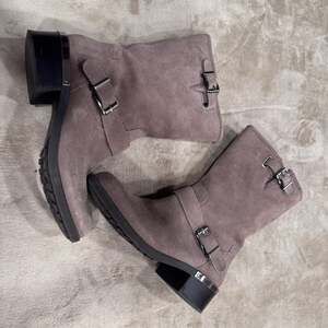 Vince Camuto Windy Suede Motorcycle Boots SIZE 8M